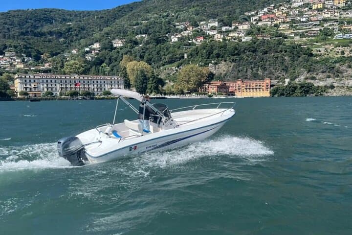 Self-Drive Boat on Lake Como — No License, Up to 7 Guests