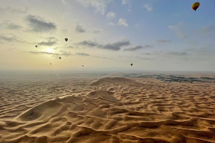 Dubai Sunrise Hot Air Balloon Ride with Hotel Pickup & Video photo 4