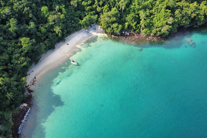 Ilha Grande Private Boat Tour: Nature, Beaches & Local Culture photo 2
