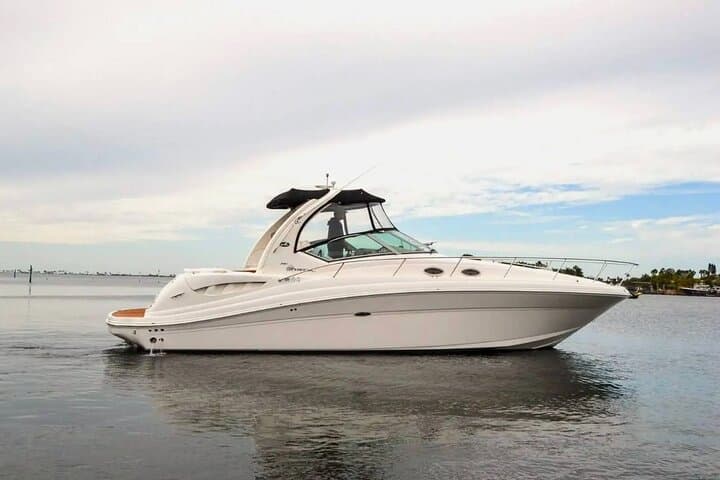 Private Sea Ray 35 Boat Tour: Miami River to Brickell & Sandbars