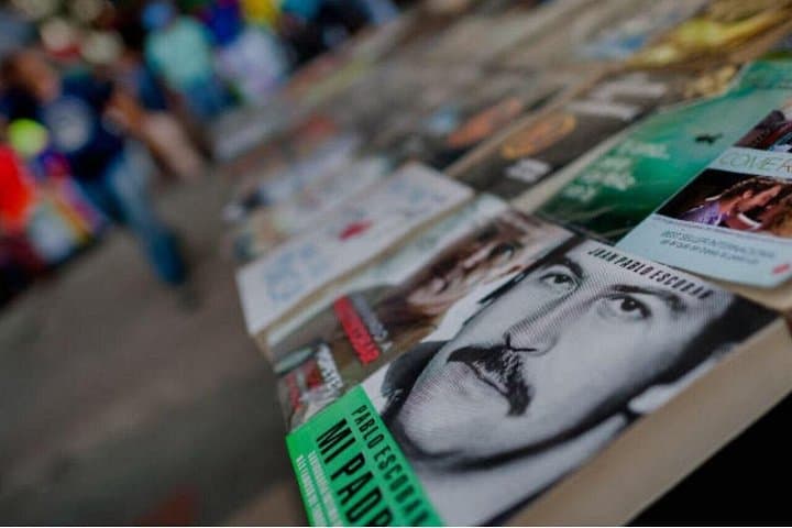 From Darkness to Hope: Private Pablo Escobar and Comuna 13 Tour in Medellín photo 2