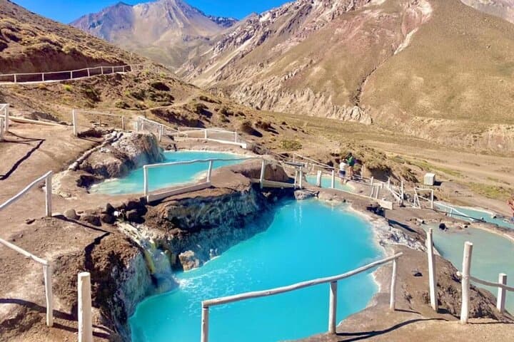 Cajón del Maipo: El Yeso Reservoir & Termas Colinas Private Day Tour photo 1