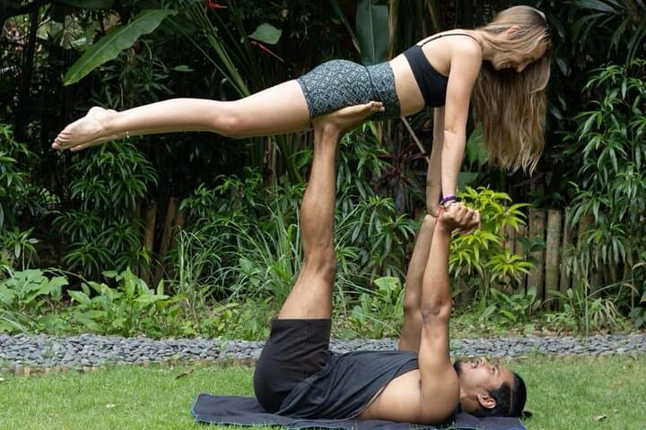 Private Acro Yoga Session in Ubud — Beginner-Friendly Flying Yoga Class