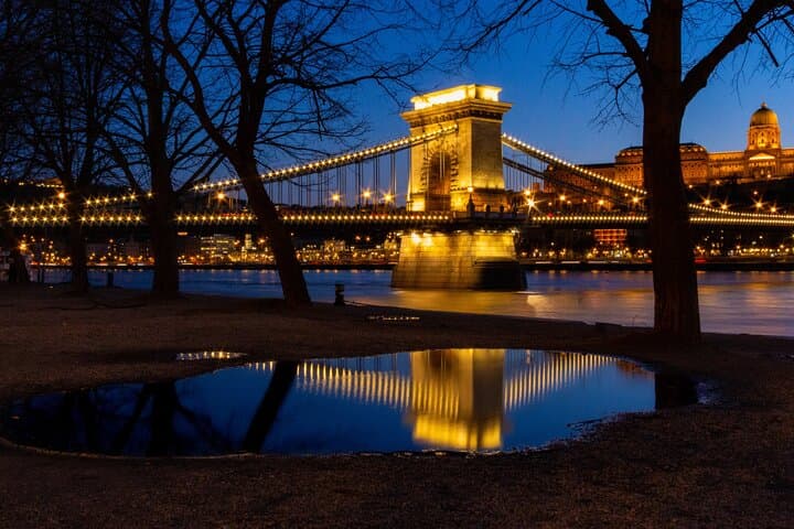 Budapest Self-Guided Danube Discovery Walk: Chain Bridge to Fisherman's Bastion photo 3
