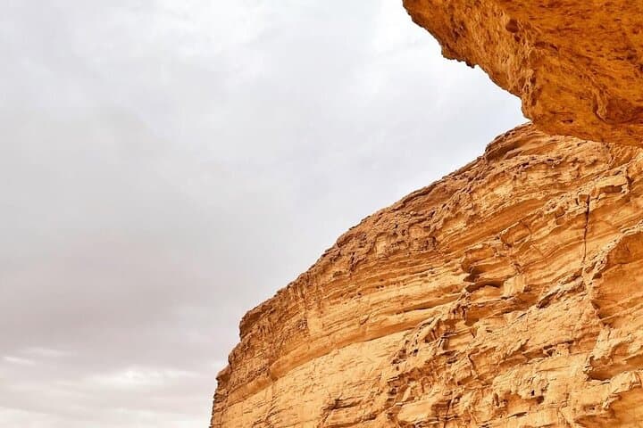 Edge of the World Sunset 4x4 Tour from Riyadh photo 2