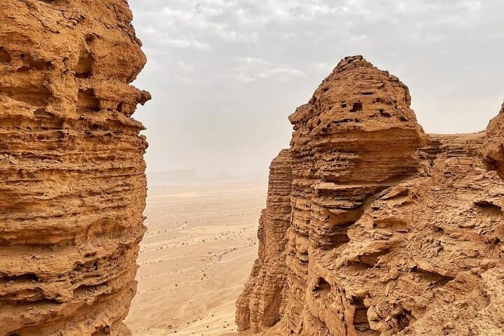 Edge of the World Sunset 4x4 Tour from Riyadh photo 4