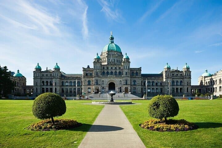 Victoria in a Day: Butchart Gardens, Mile Zero & BC Ferry Experience photo 2