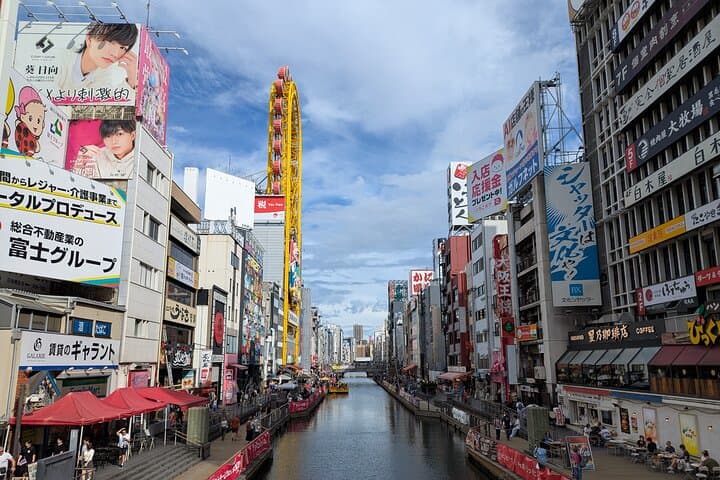 Private Osaka Walking Tour with Local Experts — Custom 3–7 Hour City Experience photo 2