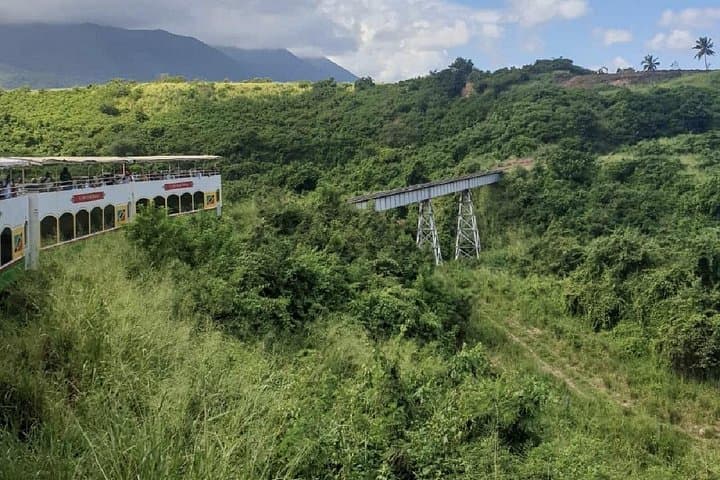 St. Kitts Sugar Train: 3-Hour Scenic Rail Tour with Rum Punch & Live Music photo 4