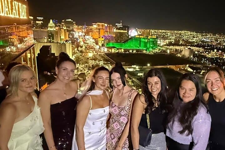 Las Vegas VIP Club Crawl: Skip Lines, Drinks & Party Bus Experience photo 3