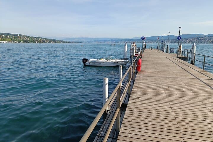 Zurich Highlights Private Walking Tour: Local-Guided City Sightseeing photo 5