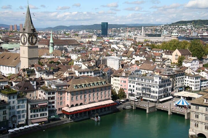 Zurich Highlights Private Walking Tour: Local-Guided City Sightseeing photo 6