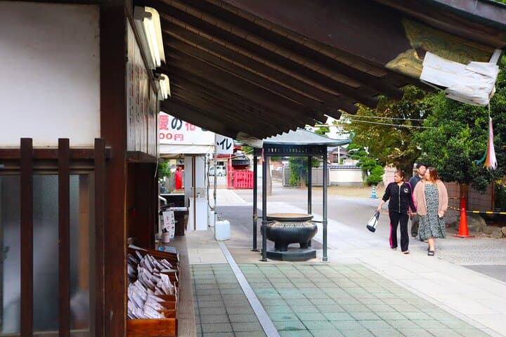 Sano Day Trip by Car: Ramen, Imo Fry, Temple Views and Pond Walks (From Tokyo) photo 3