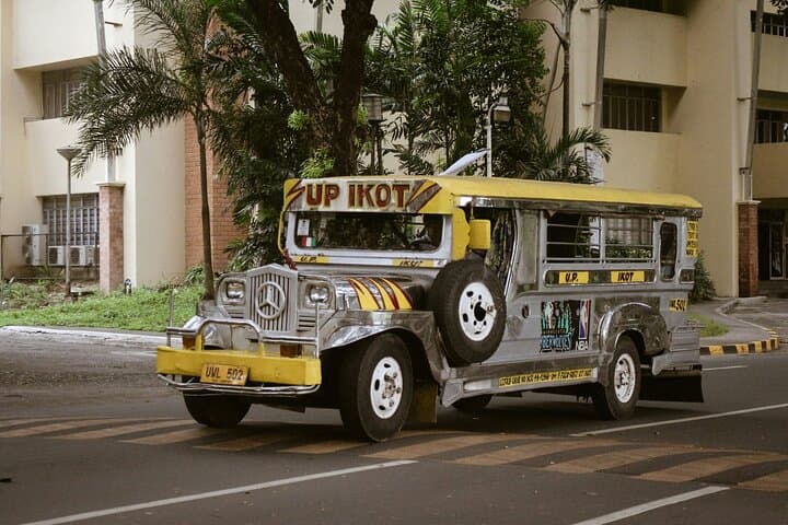 Manila Local and Cultural Immersion: Jeepney Ride, Intramuros & Binondo Food Tour