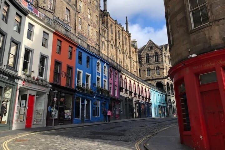 Discover Edinburgh's Old Town: 3-Hour Private Walking Tour Along the Royal Mile