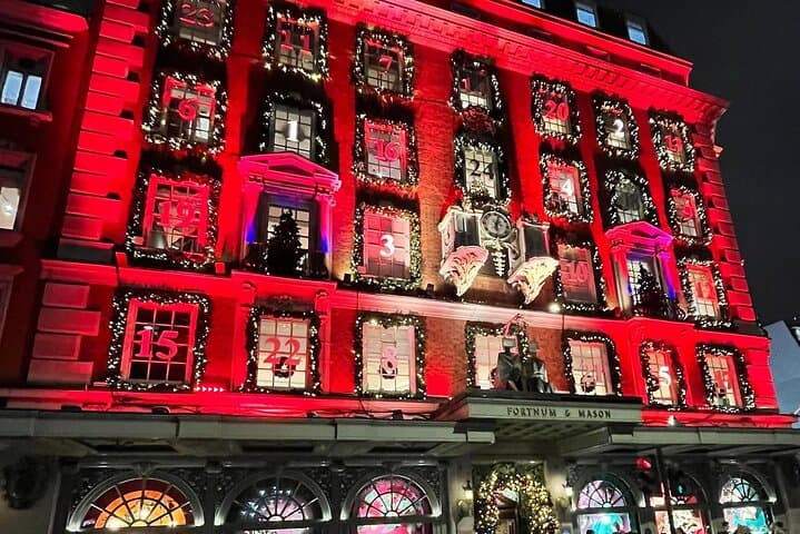 Private London Christmas Lights Walking Tour: West End Festive Stroll photo 3