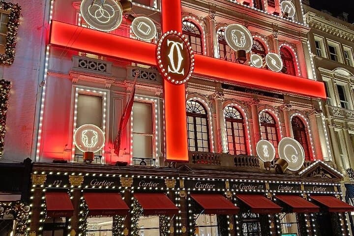 Private London Christmas Lights Walking Tour: West End Festive Stroll photo 4