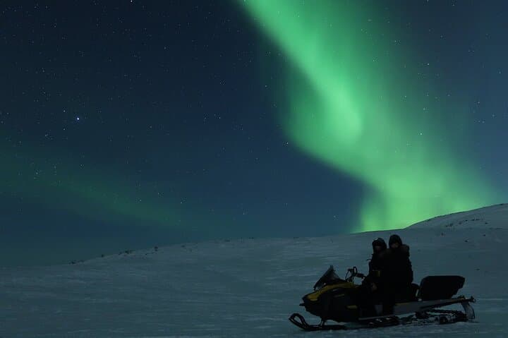 Kiruna Aurora Snowmobile Adventure: Night Snowmobile Tour to Chase the Northern Lights photo 1