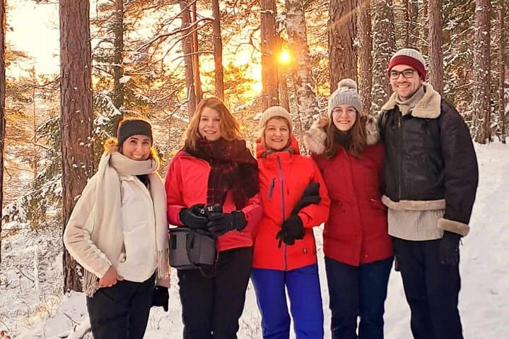 Oslo winter forest hike and campfire with a local guide