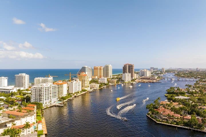 A1A Coastal Drive: Private Fort Lauderdale & Hollywood Day Trip from Miami photo 1