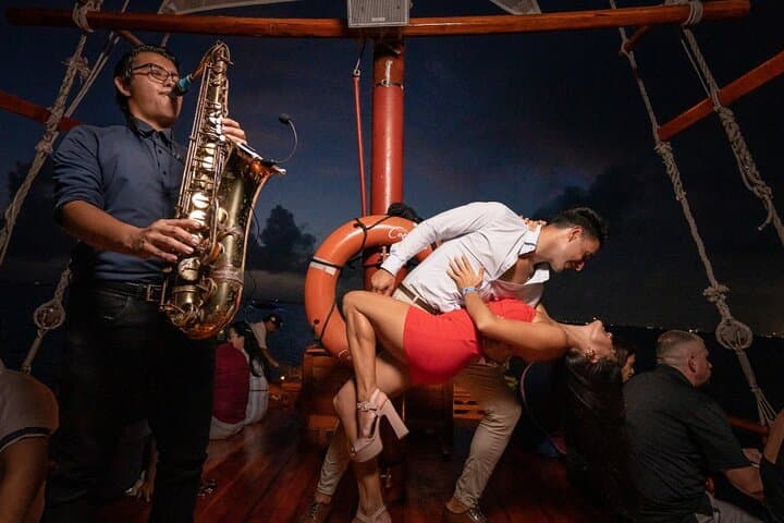 Cancun Romantic Sunset Dinner Cruise on the Spanish Galeon photo 4