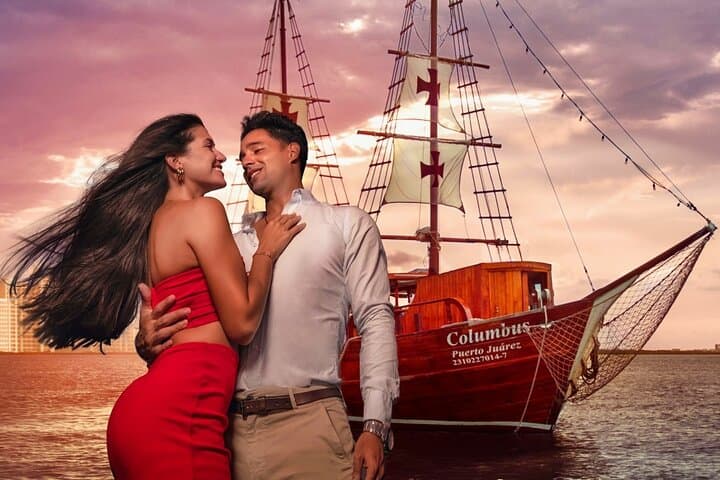 Cancun Romantic Sunset Dinner Cruise on the Spanish Galeon photo 2