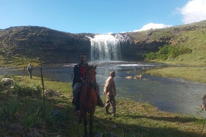 Bale Mountains to Omo Valley: 9-Day Cultural & Wildlife Expedition in Ethiopia photo 3