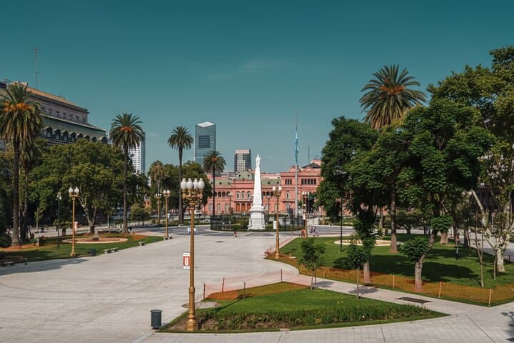 Self-Guided Buenos Aires Walking Tour: Puente de la Mujer to Pizzería Güerrín (Audio Guide) photo 4