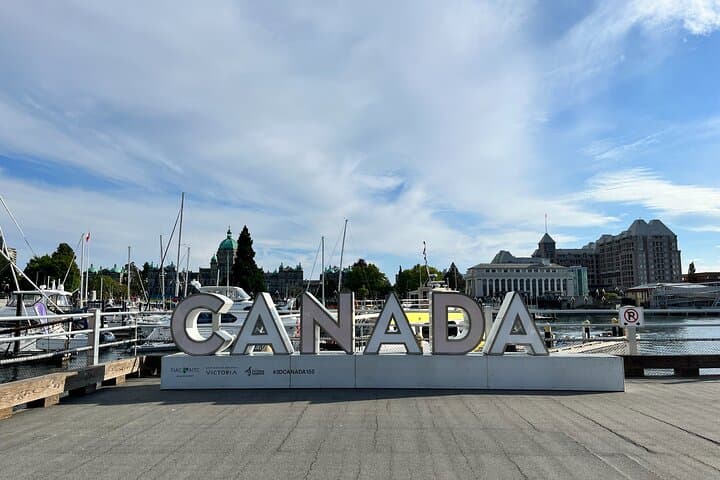 Victoria in a Day: Butchart Gardens, Mile Zero & BC Ferry Experience photo 4