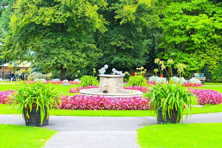 Victoria in a Day: Butchart Gardens, Mile Zero & BC Ferry Experience photo 3