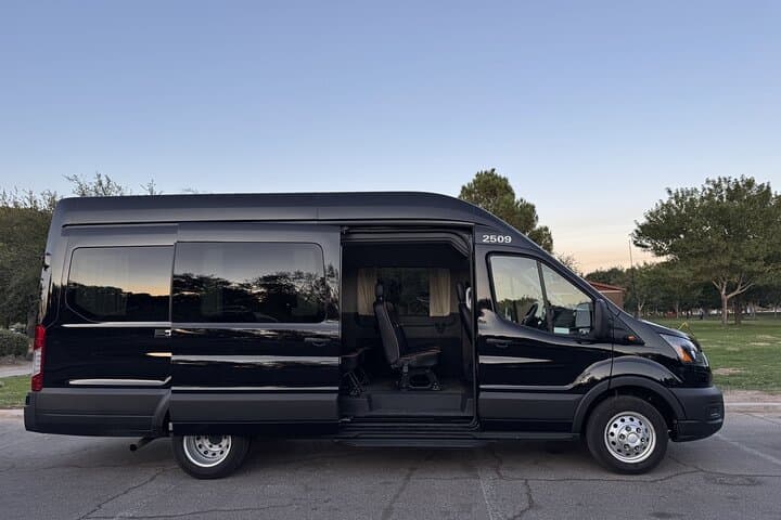 Antelope Canyon & Horseshoe Bend Day Tour from Las Vegas with Lunch and WiFi photo 5