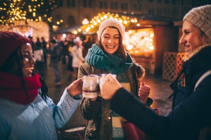 Hallstatt Christmas Walking Tour: Mulled Wine, Krapfen & Lakeside Churches photo 5