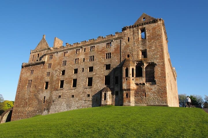 Day Trip from Edinburgh to Stirling, Linlithgow & Blackness Castles photo 4