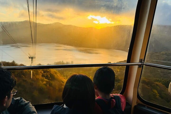 Mt Fuji & Hakone Day Tour: 5th Station, Lake Ashi Cruise & Shinkansen Return photo 2