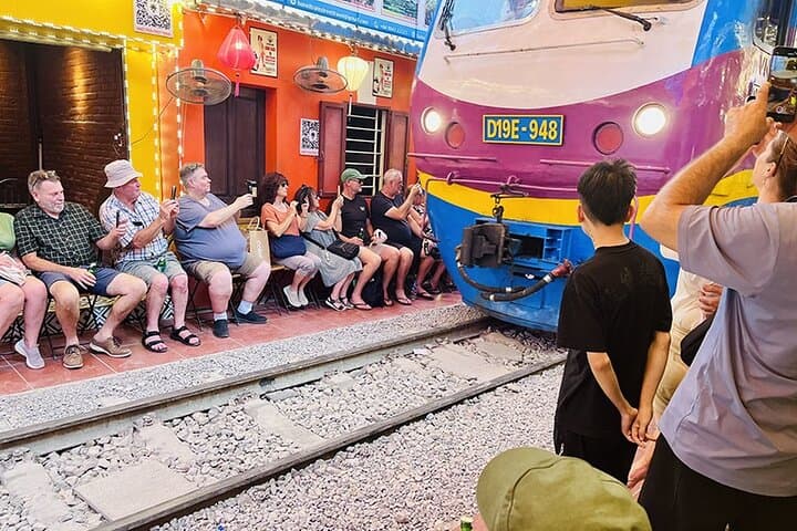 Hanoi Cyclo Tour to Train Street: Private Old Quarter Ride photo 4