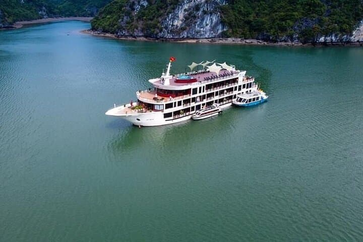 Aspira 2-Day Cruise: Explore Ha Long & Lan Ha Bay's Limestone Labyrinth photo 2