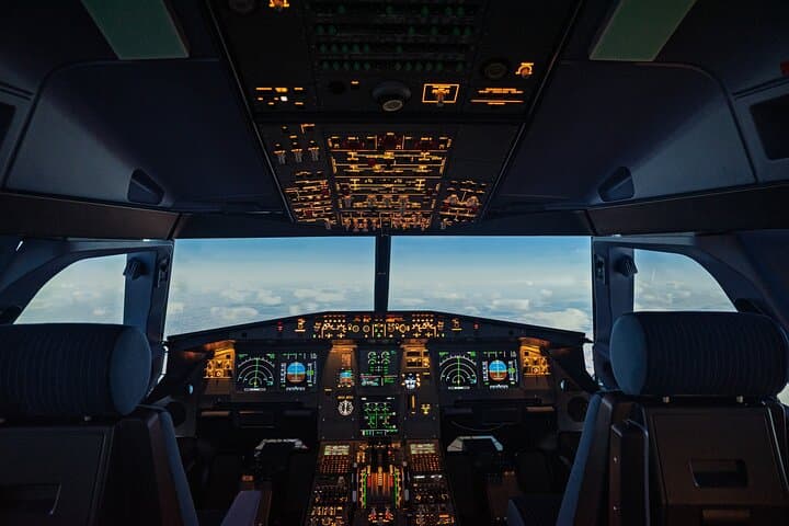 Captain for a Day: Airbus A320 Flight Simulator in Bratislava photo 3