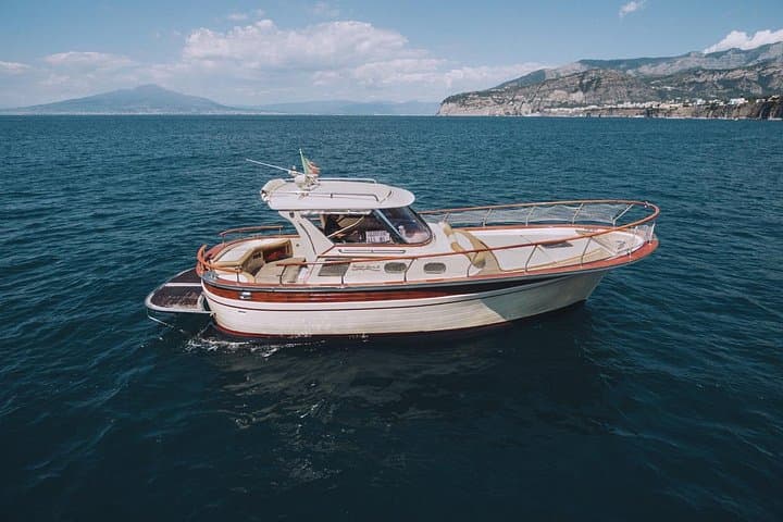 Private Capri Boat Tour from Sorrento or Positano aboard Fratelli Aprea photo 4