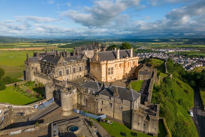 Edinburgh to Doune Castle Private Guided Tour: Skip-the-Line Castles & Historic Sights photo 3