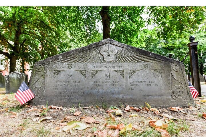 Boston Ghosts: Self-Guided Audio Walking Tour of Haunted Downtown photo 4