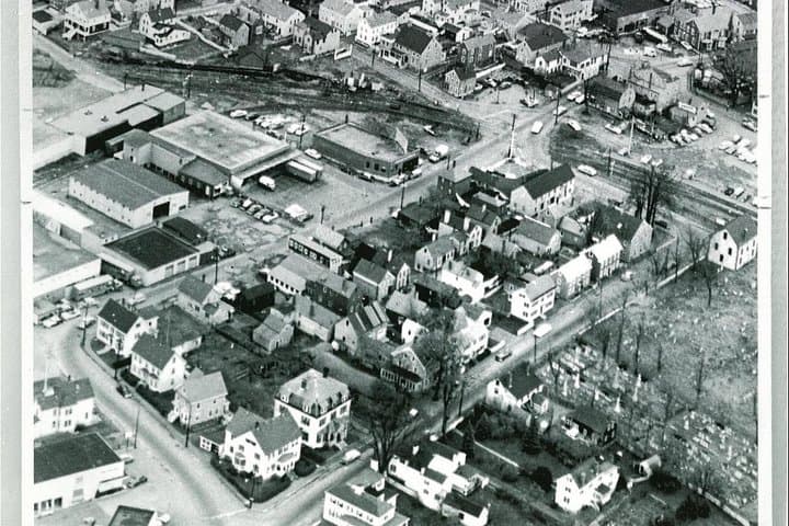 Walk Portsmouth’s Historic Market Square: 2-Hour Guided City Walking Tour photo 3