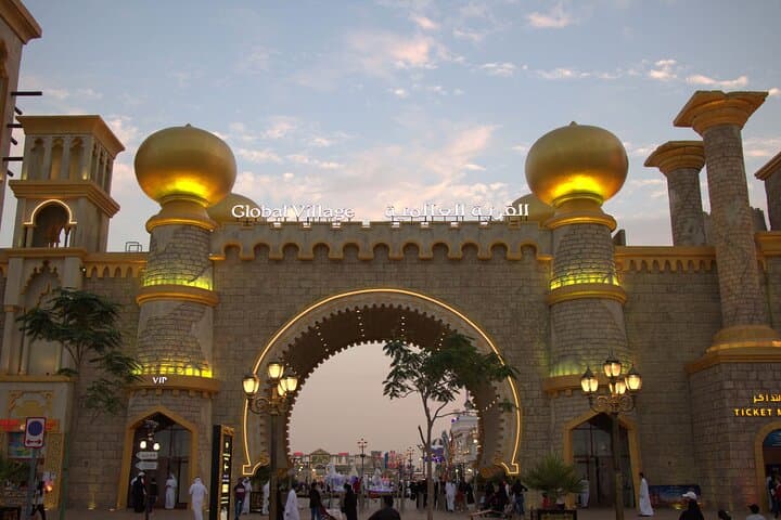 Dubai Miracle Garden and Global Village Afternoon Tour with Private Transfer photo 5