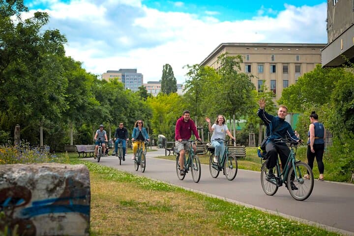 Explore Kreuzberg: 3-Hour Alternative Berlin Bike Tour photo 2
