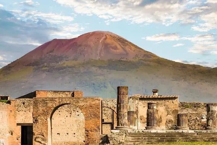 Pompeii and Vesuvius Full-Day Guided Tour with Fast-Track Admission photo 4