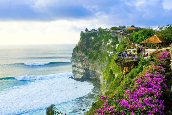 Uluwatu Sunset & Kecak Fire Dance: Private Half-Day Cultural Cliff Experience photo 3