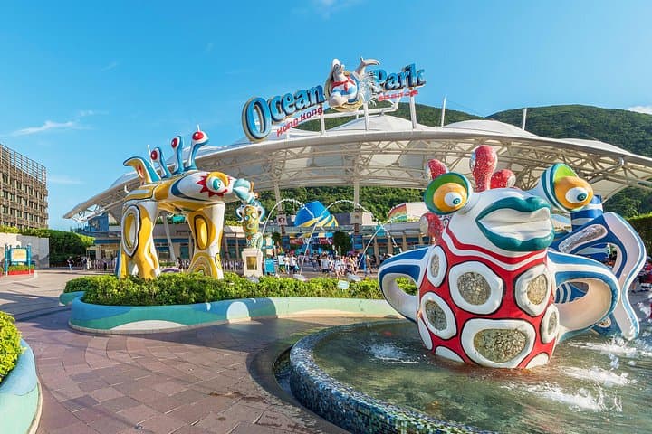 Hong Kong Pass Deluxe: Disneyland, Ocean Park, Peak Tram & Ngong Ping Cable Car photo 2