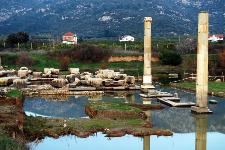 Ephesus & Claros Shore Excursion: Ancient Ruins, Local Lunch & Optional Turkish Bath