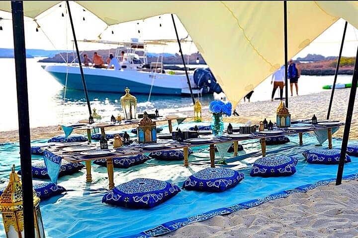 Private Dimaniyat Islands Full-Day Snorkel & Beach Barbecue from Muscat