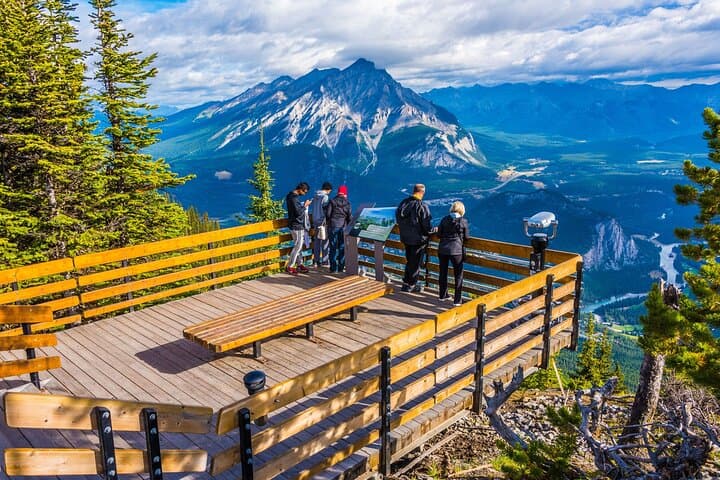 Private Rocky Mountain & Canmore Brewery Day Tour from Calgary photo 3