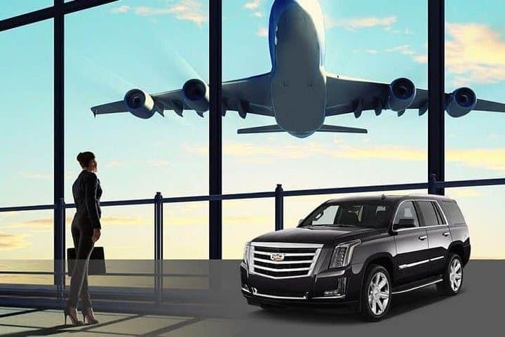 St. Louis Airport Black Car Service — STL Royal Limousine Pickup & Local Guide photo 2